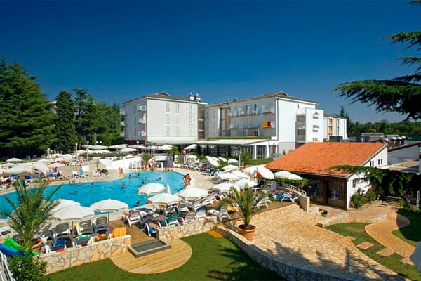 Hotel Valamar Pinia Porec Pool Area