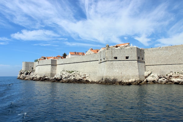 Dubrovnik Pictures: Sailing around the old town toward the old port