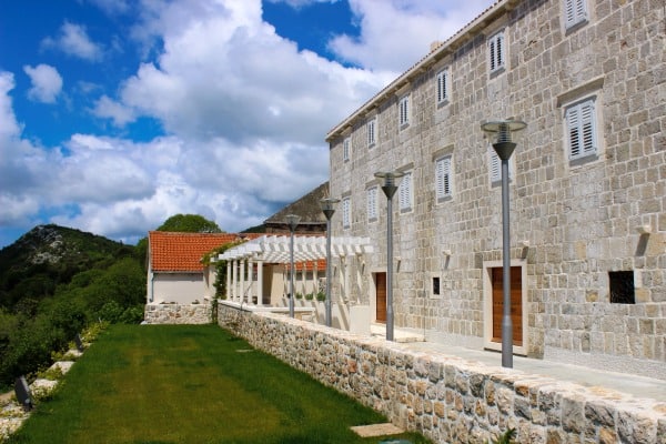 Peljesac Wine Tour | Saints Hills Winery