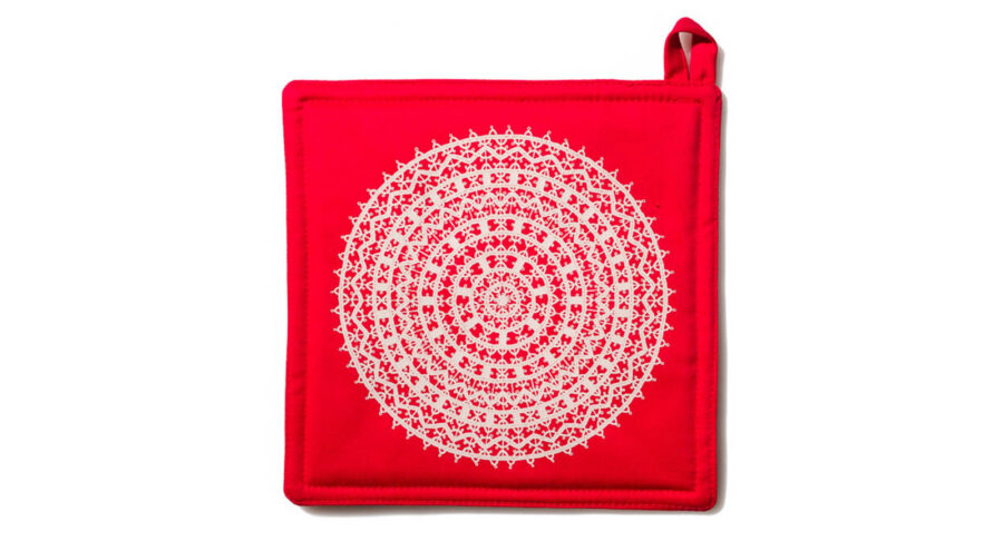 Hot pot holder with Croatian lace motif, Croatian souvenir