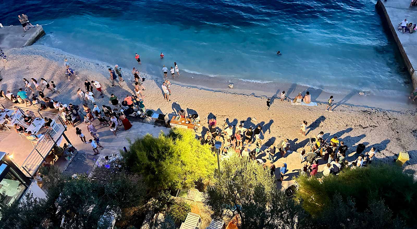 Villa Dorida, Komarna, Evening